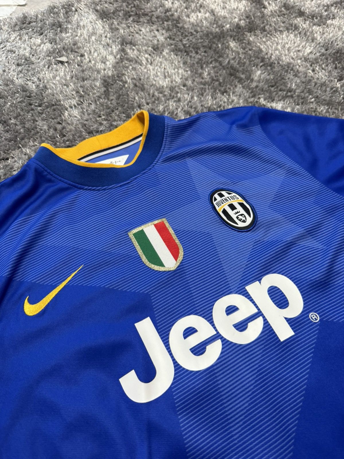 Nike NIKE JUVENTUS ITALY 2014/2015 AWAY JERSEY Size US L / EU 52-54 / 3 - 3 Thumbnail