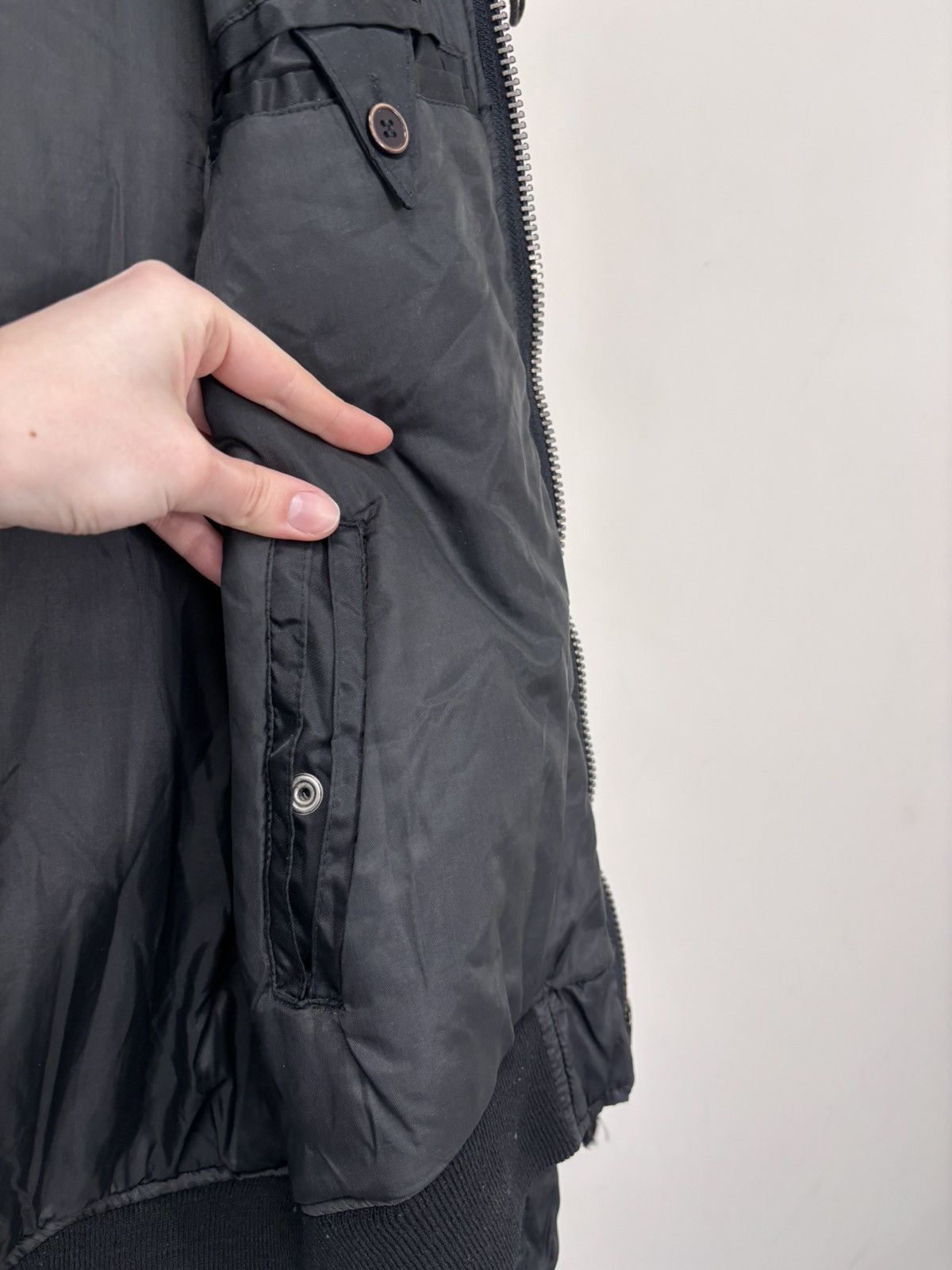 Other Vintage Sinful Y2K Rare Black N-2B Flight Bomber Jacket Size US M / EU 48-50 / 2 - 19 Thumbnail