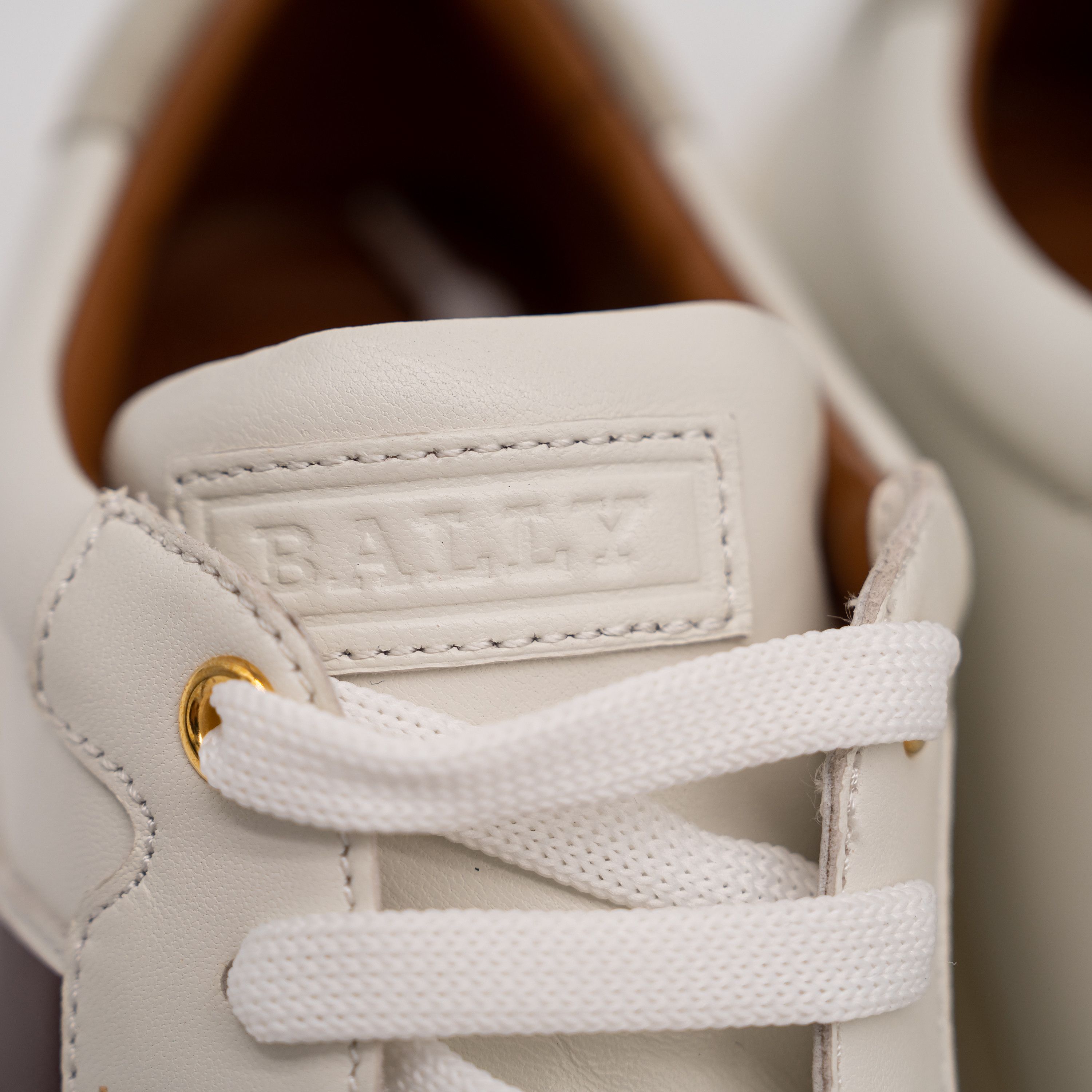 Bally 9.5 Bally Women's Hely White Low-Top Sneakers Red Leather Size US 9.5 / IT 39.5 - 9 Thumbnail