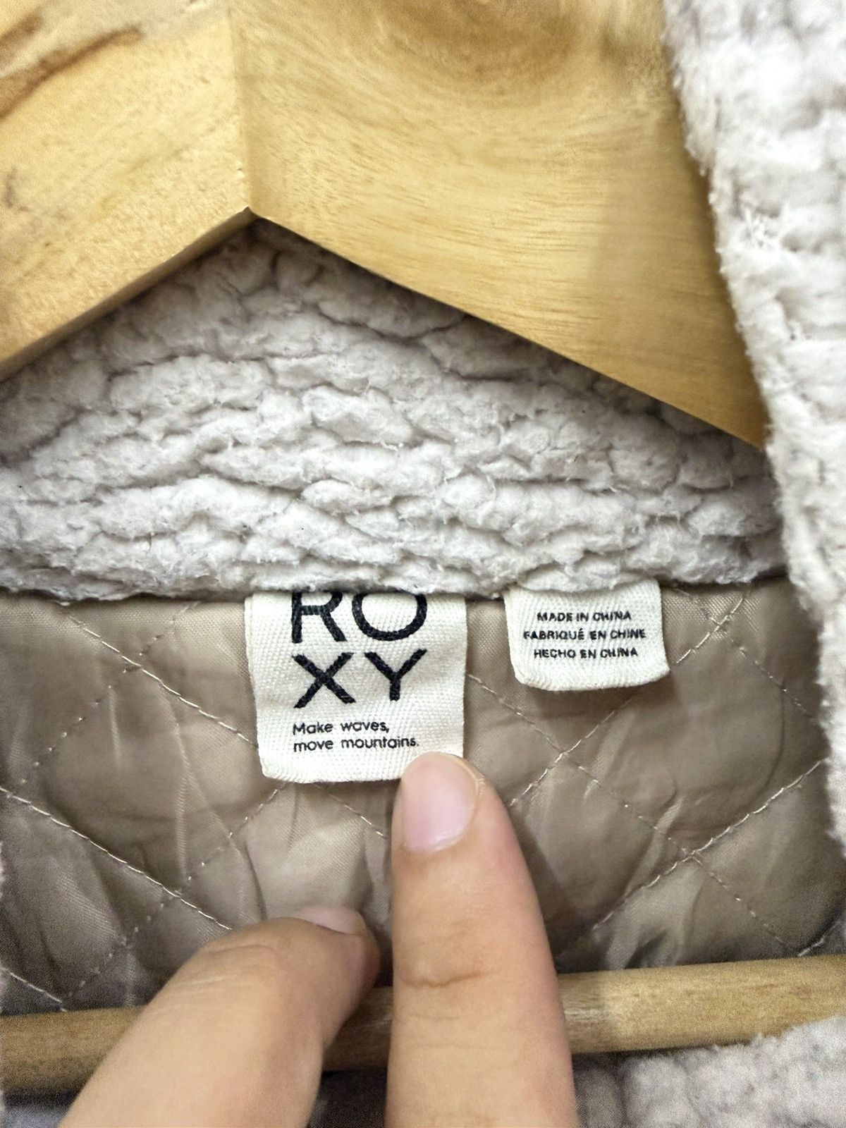 Japanese Brand Vintage Roxy Deep Pile Fleece Jacket Size US M / EU 48-50 / 2 - 7 Thumbnail