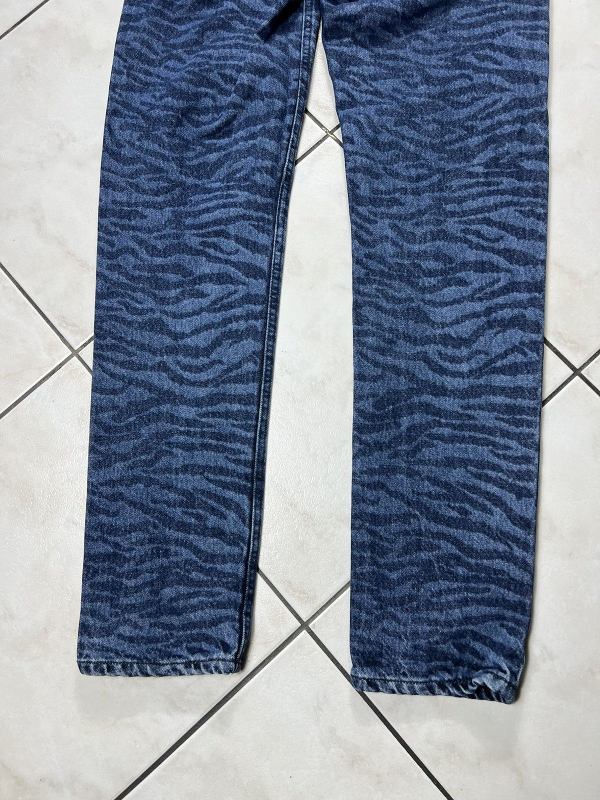 Kenzo Kenzo x H&M tiger animal full print jeans pants patterned Size US 29 - 12 Thumbnail