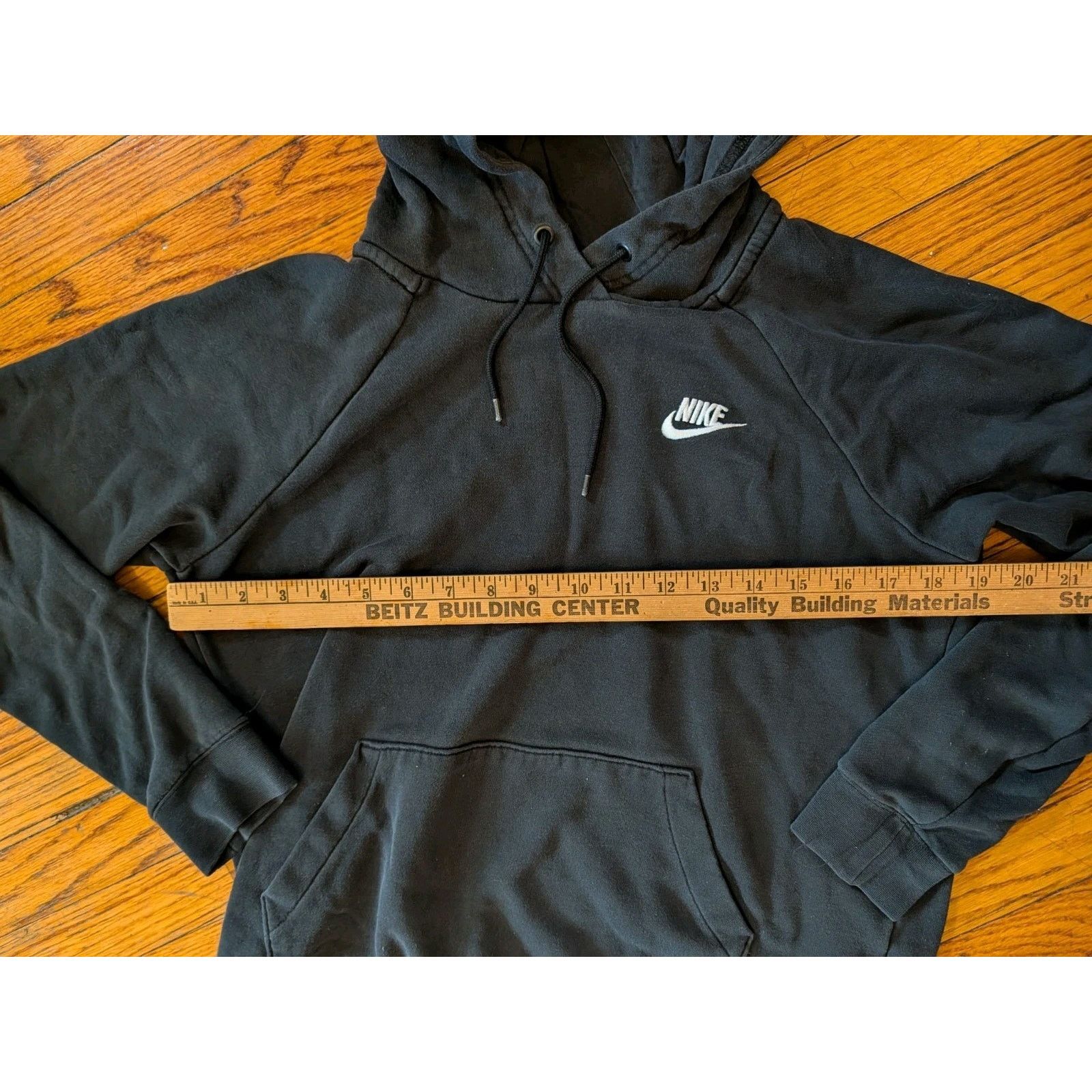 Nike Nike Cropped Hoodie Sweatshirt Women's Small Black Midriff Size S / US 4 / IT 40 - 4 Thumbnail