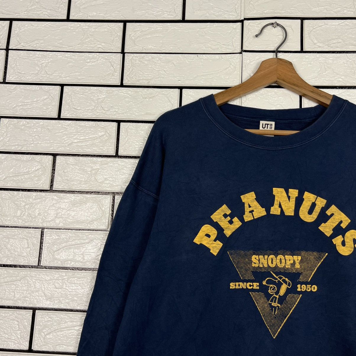 Peanuts PEANUTS SNOOPY Big Logo Crewneck Sweatshirt #4252-C193 Size US M / EU 48-50 / 2 - 4 Thumbnail