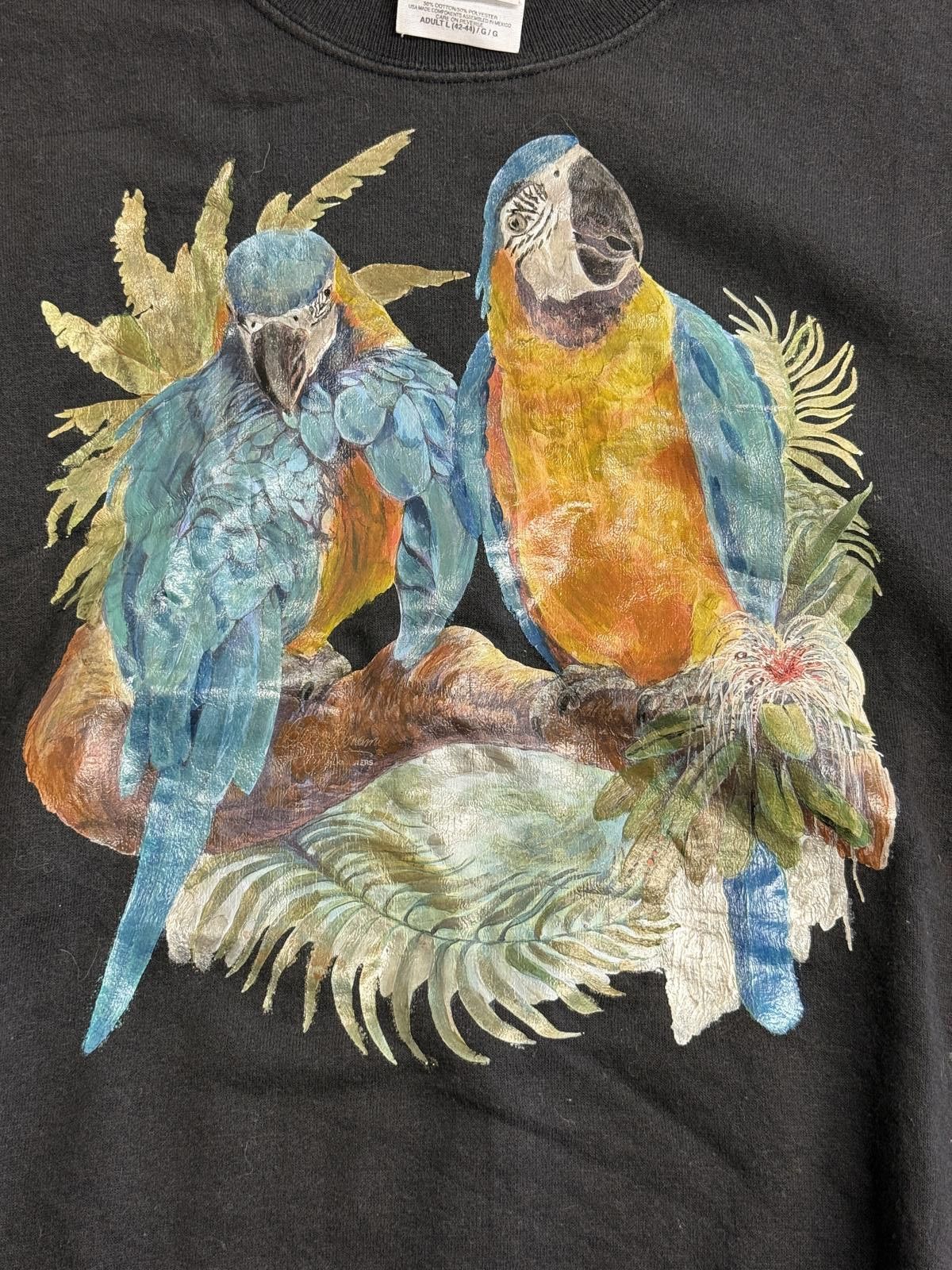 Hanes Vintage 90s Blue & Yellow Macaw Parrots Black Faded Crewneck Size US L / EU 52-54 / 3 - 3 Thumbnail
