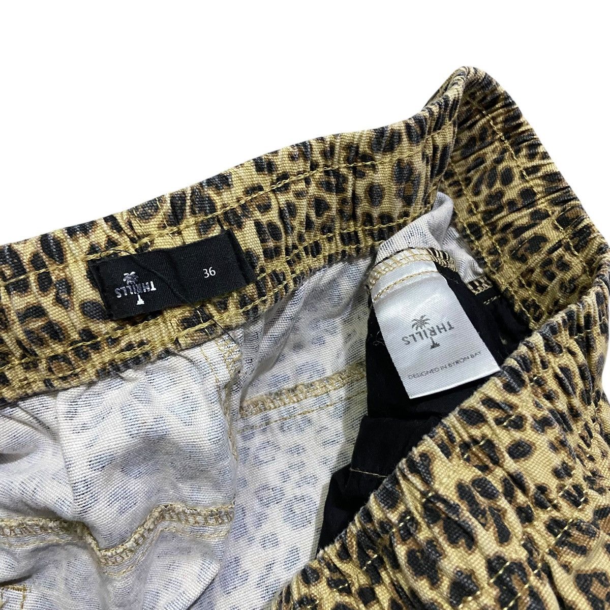 Japanese Brand Thrills Leopard Relaxpants Size US 34 / EU 50 - 5 Thumbnail