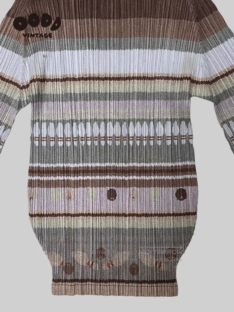 Issey Miyake Issey Miyake Bowling Turtleneck Ruffle Top Size L / US 10 / IT 46 - 3 Thumbnail