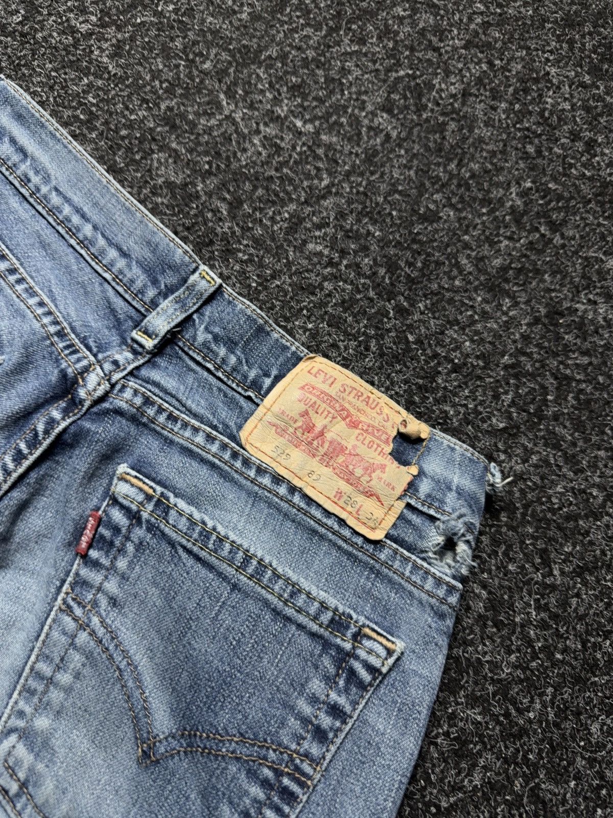 Levi's Vintage 00s Levi’s 529 Curvy Bootcut Jeans Y2K Flare Vintage Size 27" / US 4 / IT 40 - 20 Thumbnail