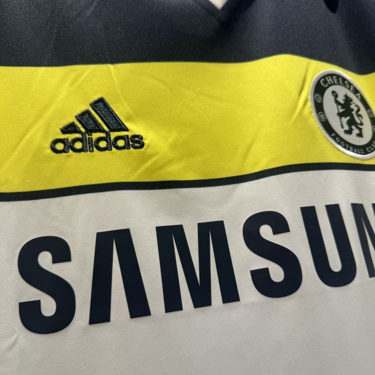 Adidas Chelsea 11/12 third away shirt #9 Torres Size US S / EU 44-46 / 1 - 3 Thumbnail