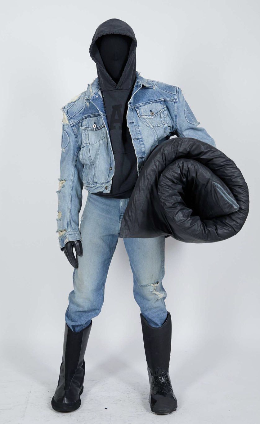 Balenciaga × Gap × Yeezy Prototype Padded Denim Jacket Size US M / EU 48-50 / 2 - 12 Thumbnail