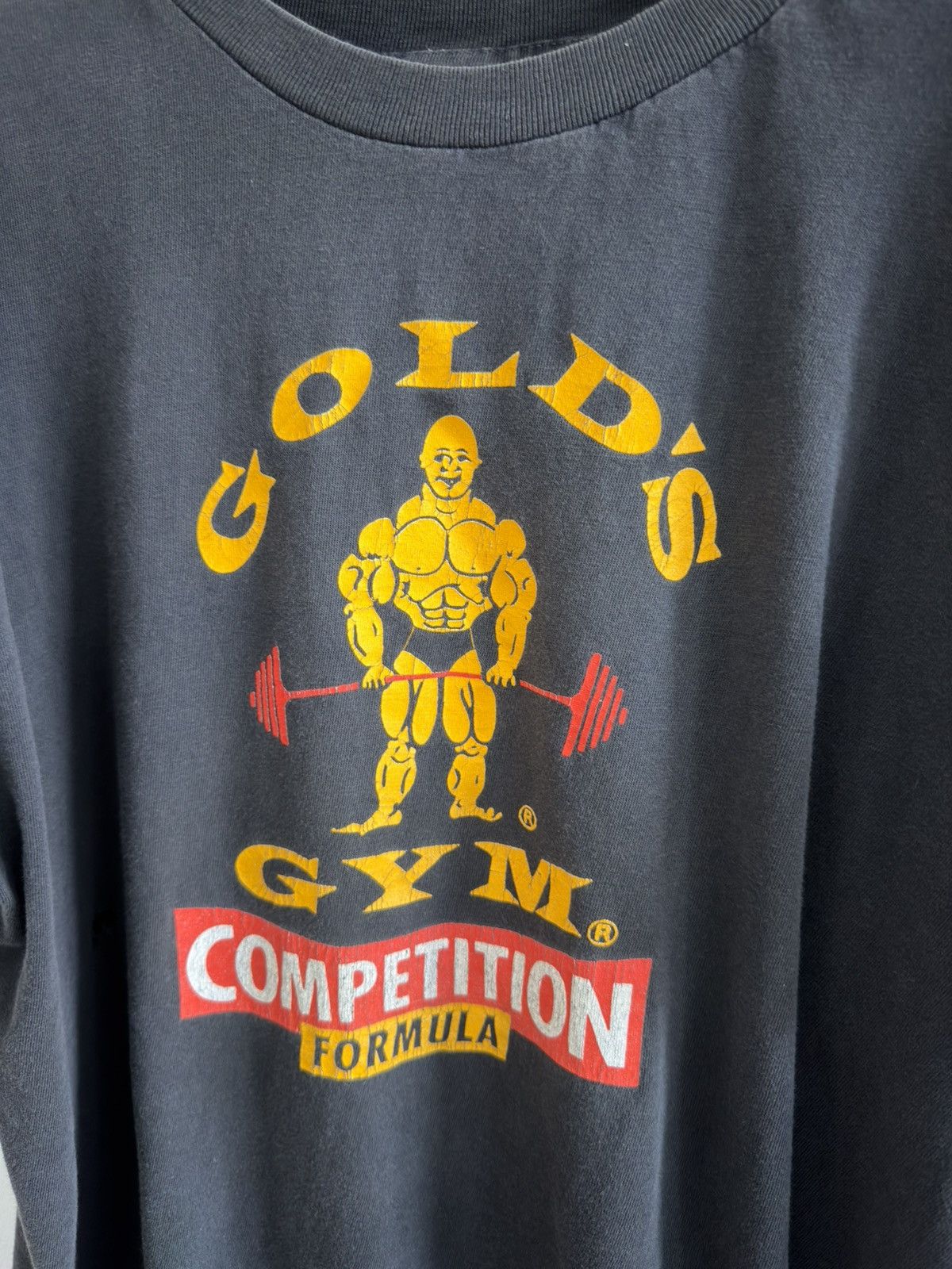 Vintage *RARE* VINTAGE 90s BODYBUILDING GOLD’S GYM COMPETITION TEE Size US XL / EU 56 / 4 - 2 Thumbnail