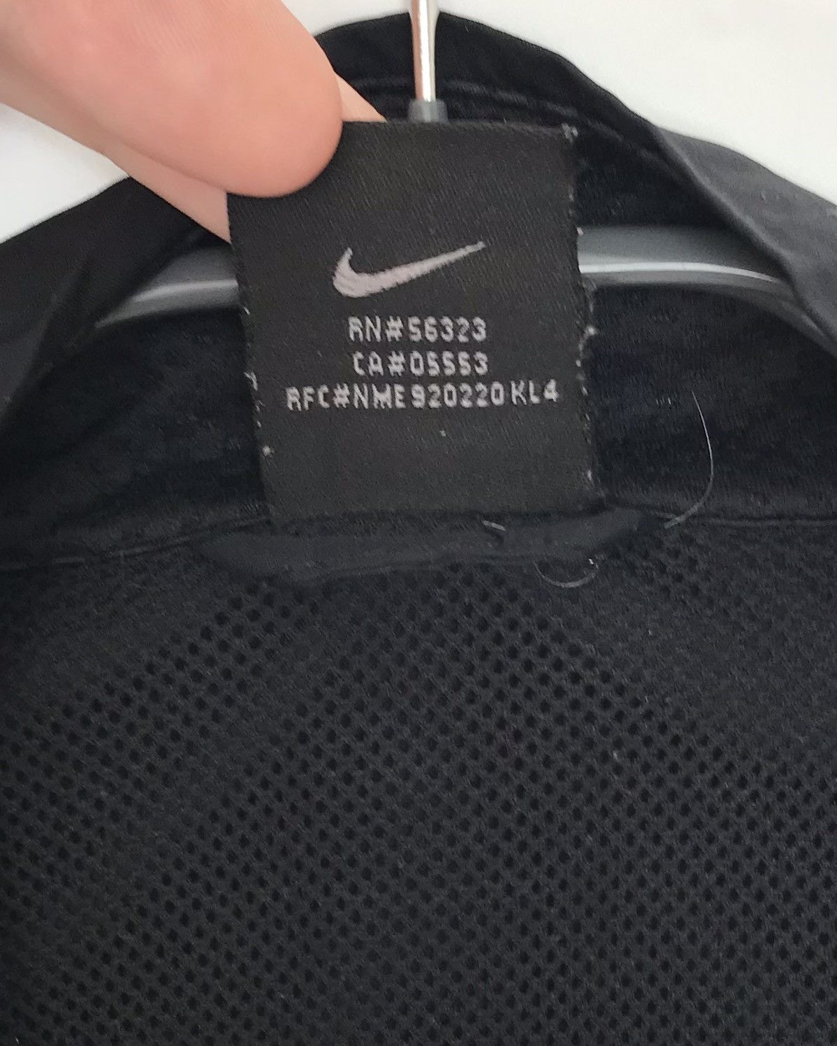 Nike Nike Vintage Womens Running Vest Reflective Sz S Black Size S / US 4 / IT 40 - 9 Thumbnail
