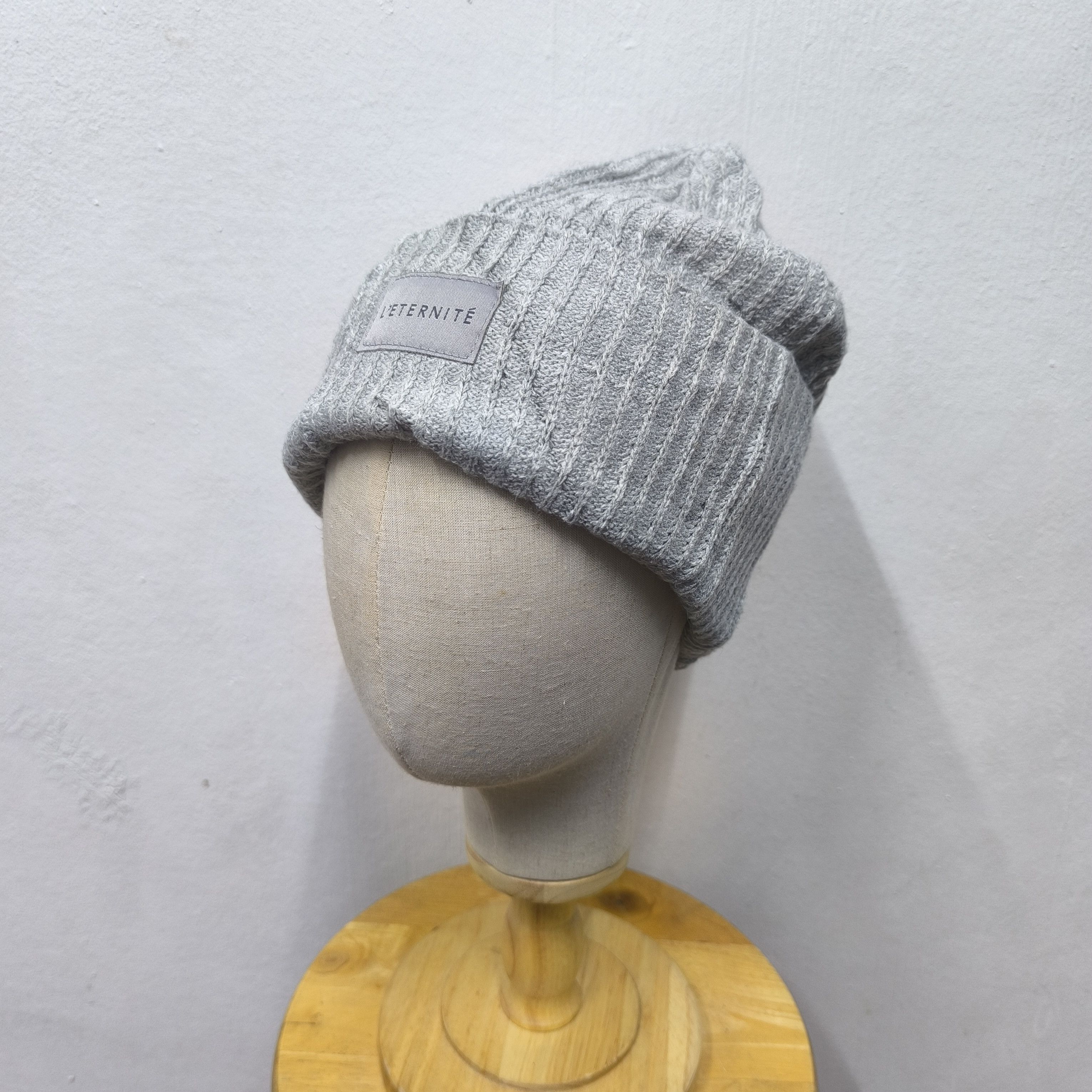 Japanese Brand 💥 Divided by h&m x l'eternite patch beanie hat Size ONE SIZE - 2 Thumbnail