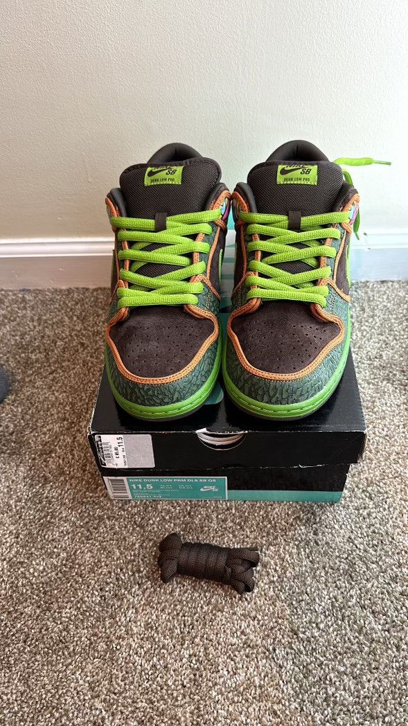 Nike Nike De La Soul SB Dunks Size US 11.5 / EU 44-45 - 6 Thumbnail