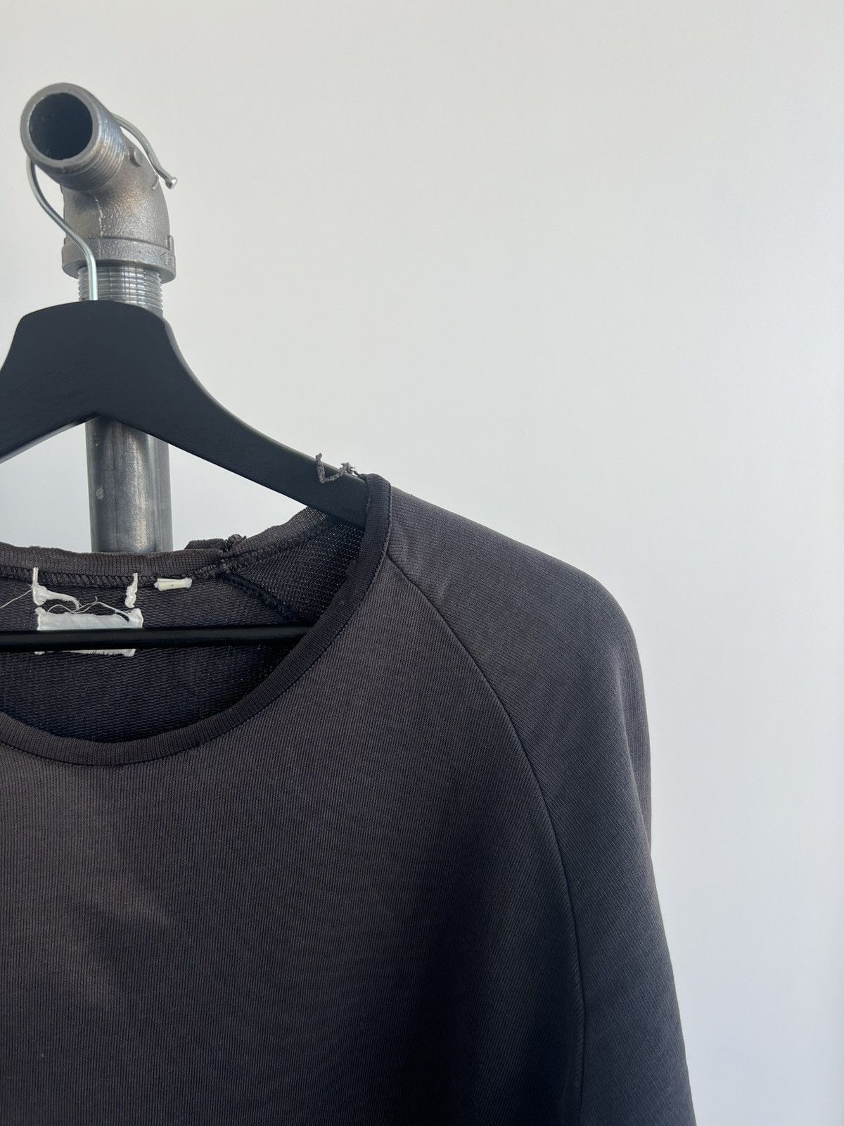 Helmut Lang Vintage Thrashed Crewneck Sweatshirt Size US L / EU 52-54 / 3 - 5 Thumbnail