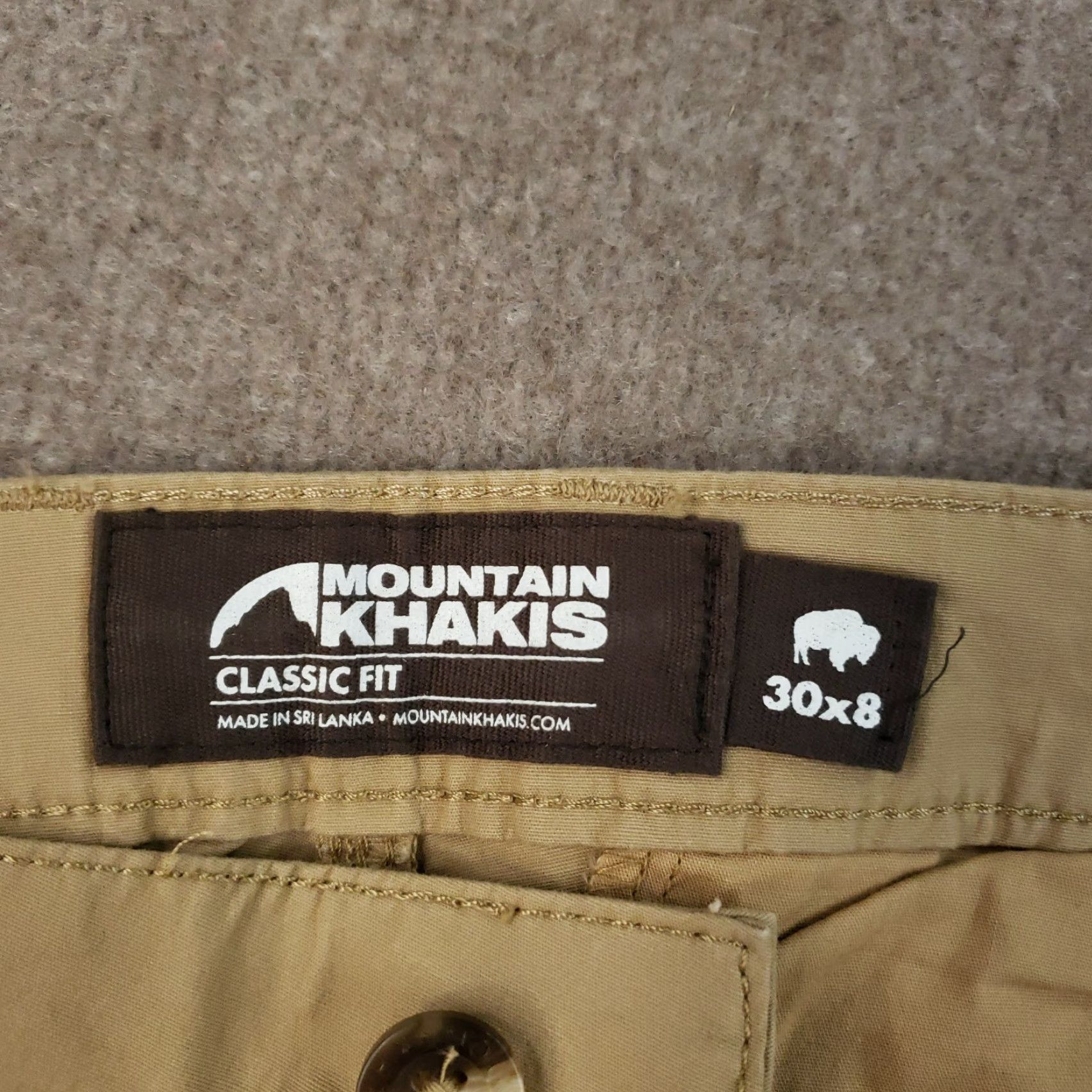 Mountain Khakis Mountain Khakis Shorts Mens Size 30 Beige Stretch Poplin Classic Fit 8" Inseam Size US 30 / EU 46 - 7 Thumbnail