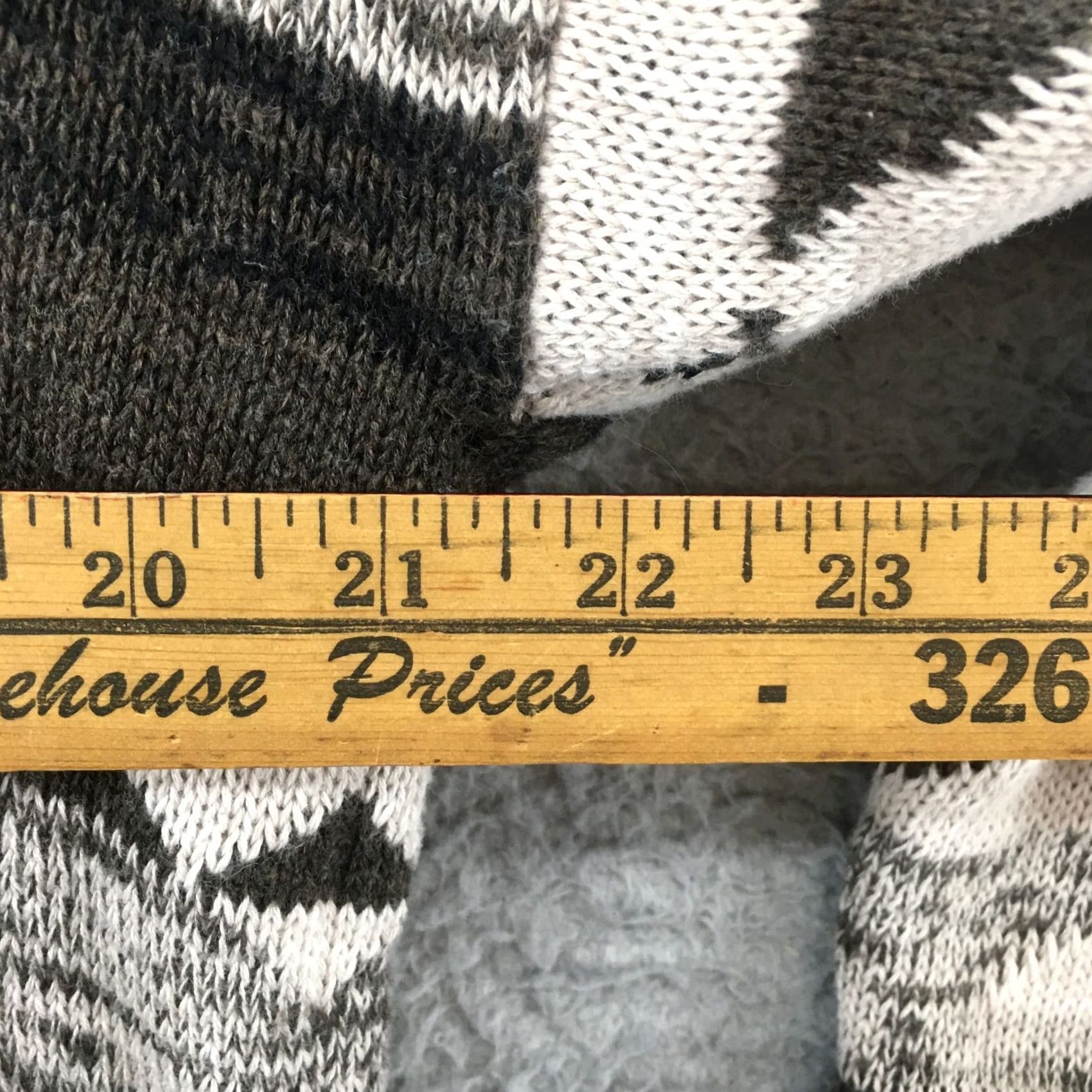 American Eagle Outfitters American Eagle Outfitters Aztec Hooded Sweater Womens XS Black White Scoop Neck Size XS / US 0-2 / IT 36-38 - 4 Thumbnail