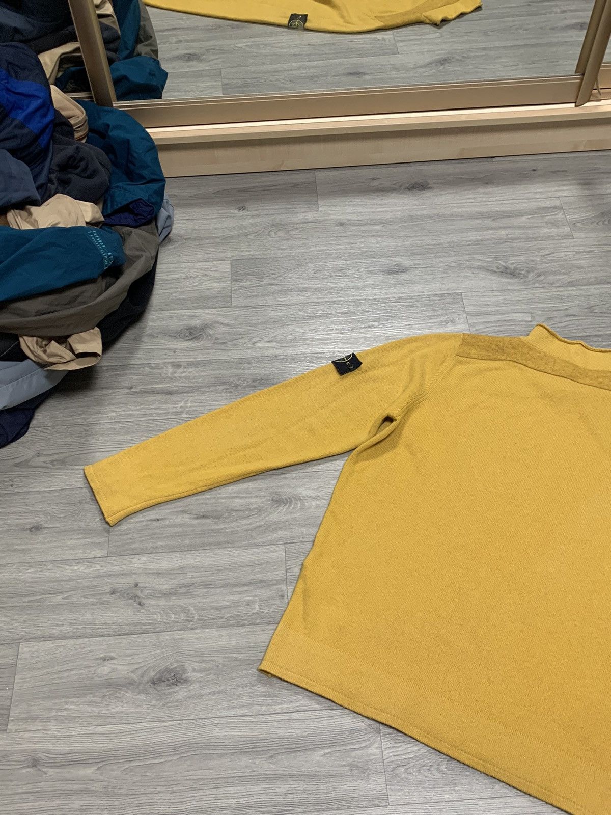 Vintage Stone Island Yellow Lambswool Knit Jumper L/S Size M Size US L / EU 52-54 / 3 - 7 Thumbnail