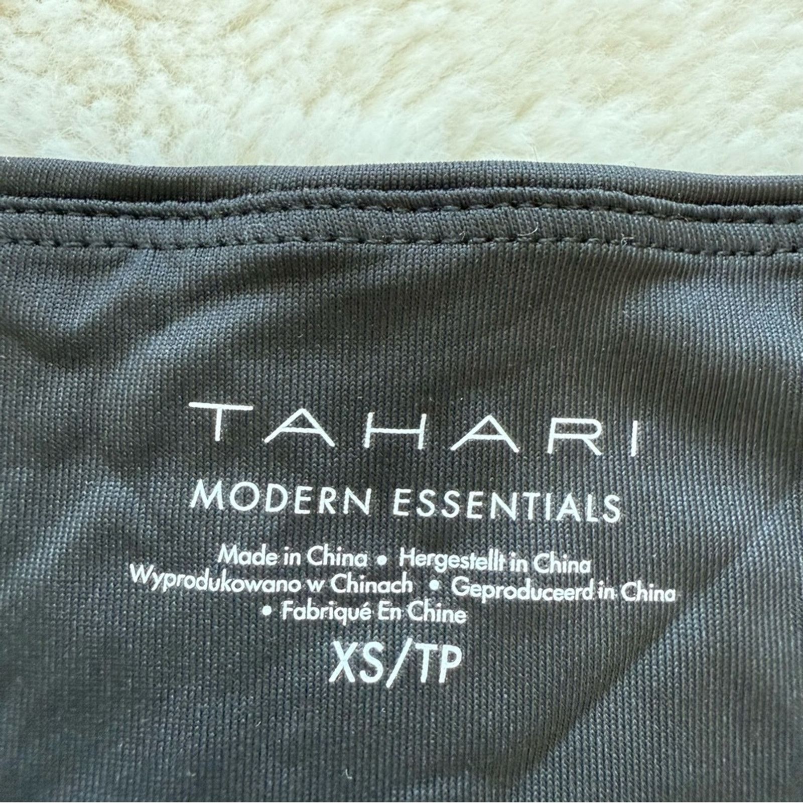 Elie Tahari NEW Tahari black tank top size XS Size XS / US 0-2 / IT 36-38 - 4 Thumbnail