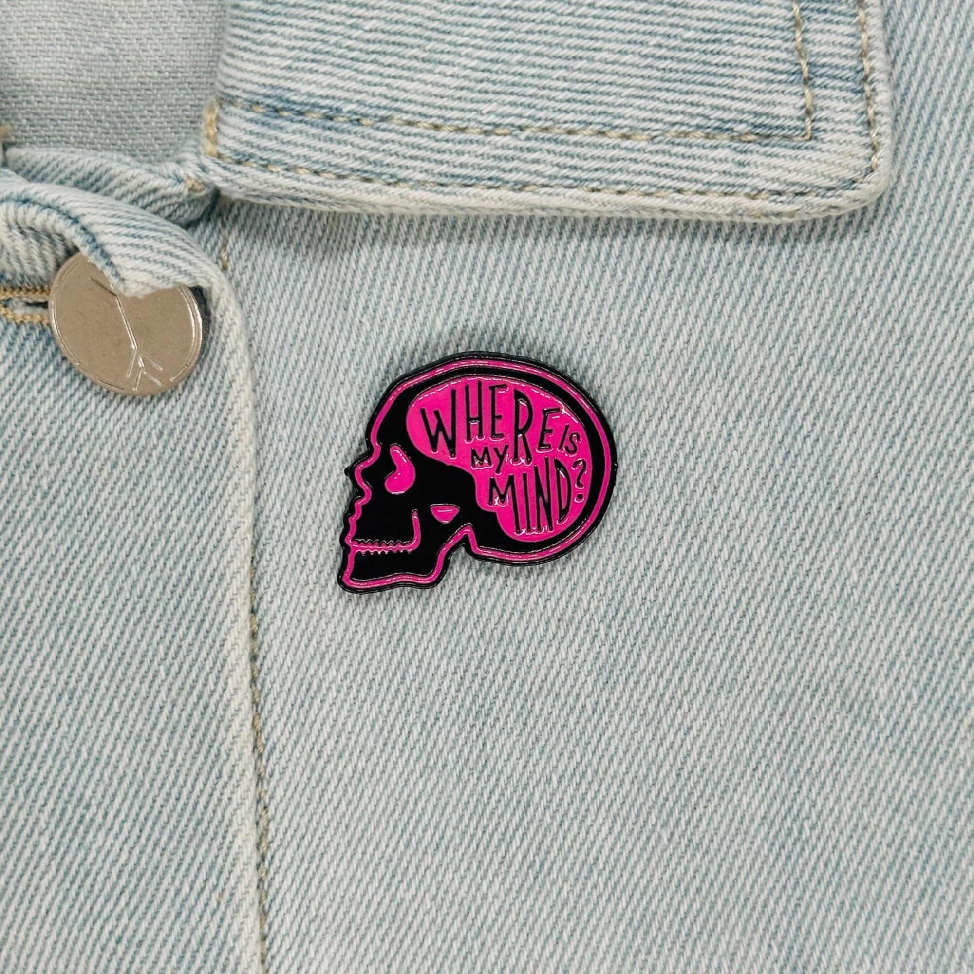 Other ⭐NEW enamel pin brooch off skull that says WHERE IS MY MIND? Size ONE SIZE - 1 Thumbnail