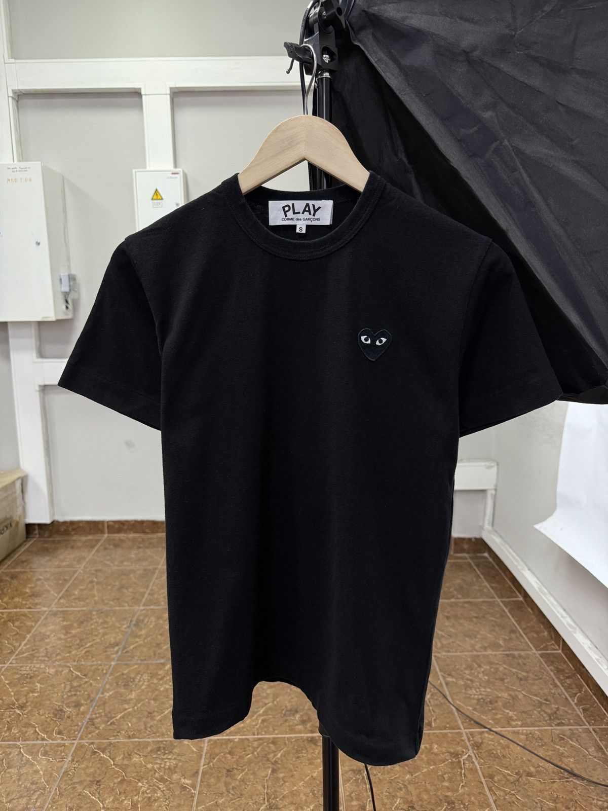 Comme des Garcons PLAY ❤️ Come des Garçons Big Heart T-Shirt Rare Retro Hype Y2K Size US S / EU 44-46 / 1 - 1 Thumbnail