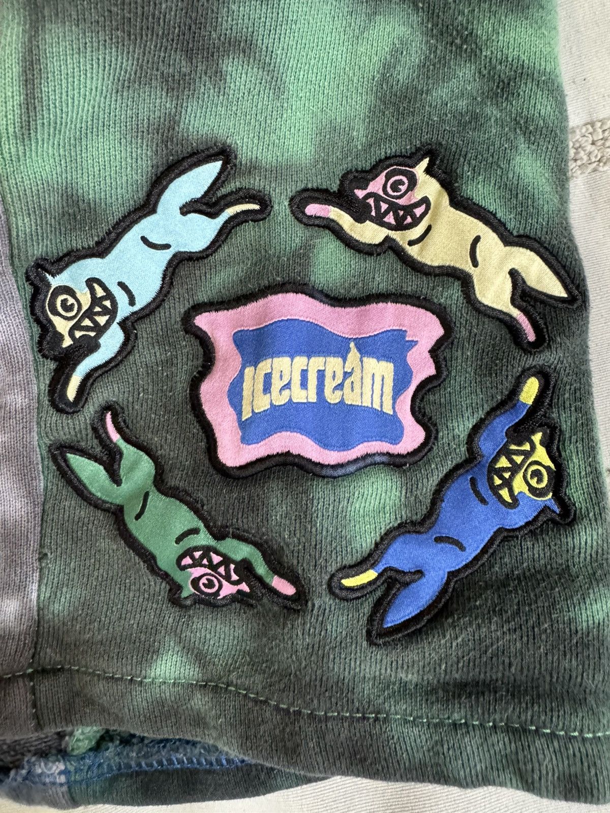 Icecream ICECREAM RUNNING DOG TYE DYE SHORTS- LARGE Size US 32 / EU 48 - 3 Thumbnail