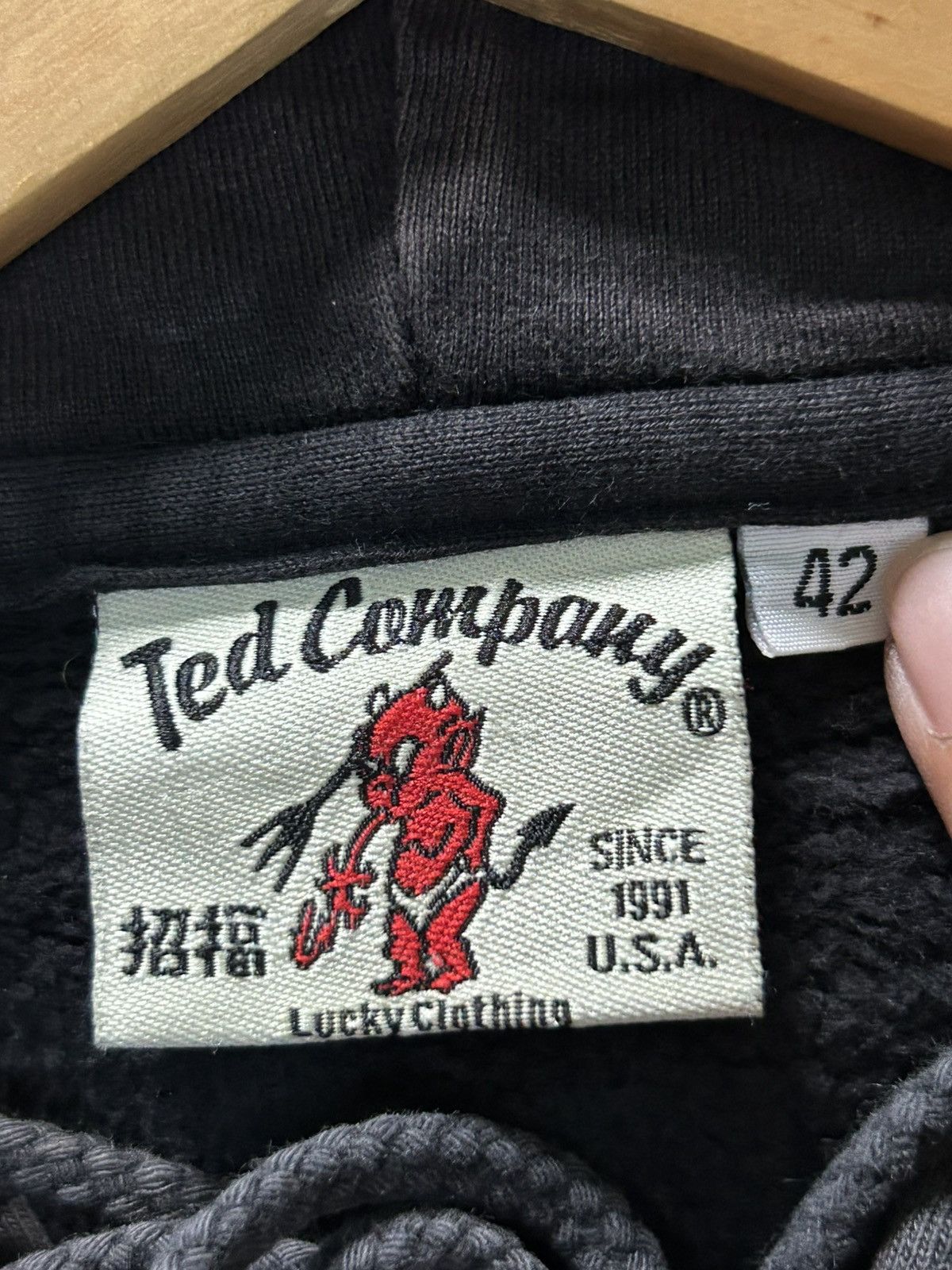 Japanese Brand × Tedman × Vintage Rare🔥 Vintage Sunfaded Red Devil Ted Company Size US M / EU 48-50 / 2 - 9 Thumbnail