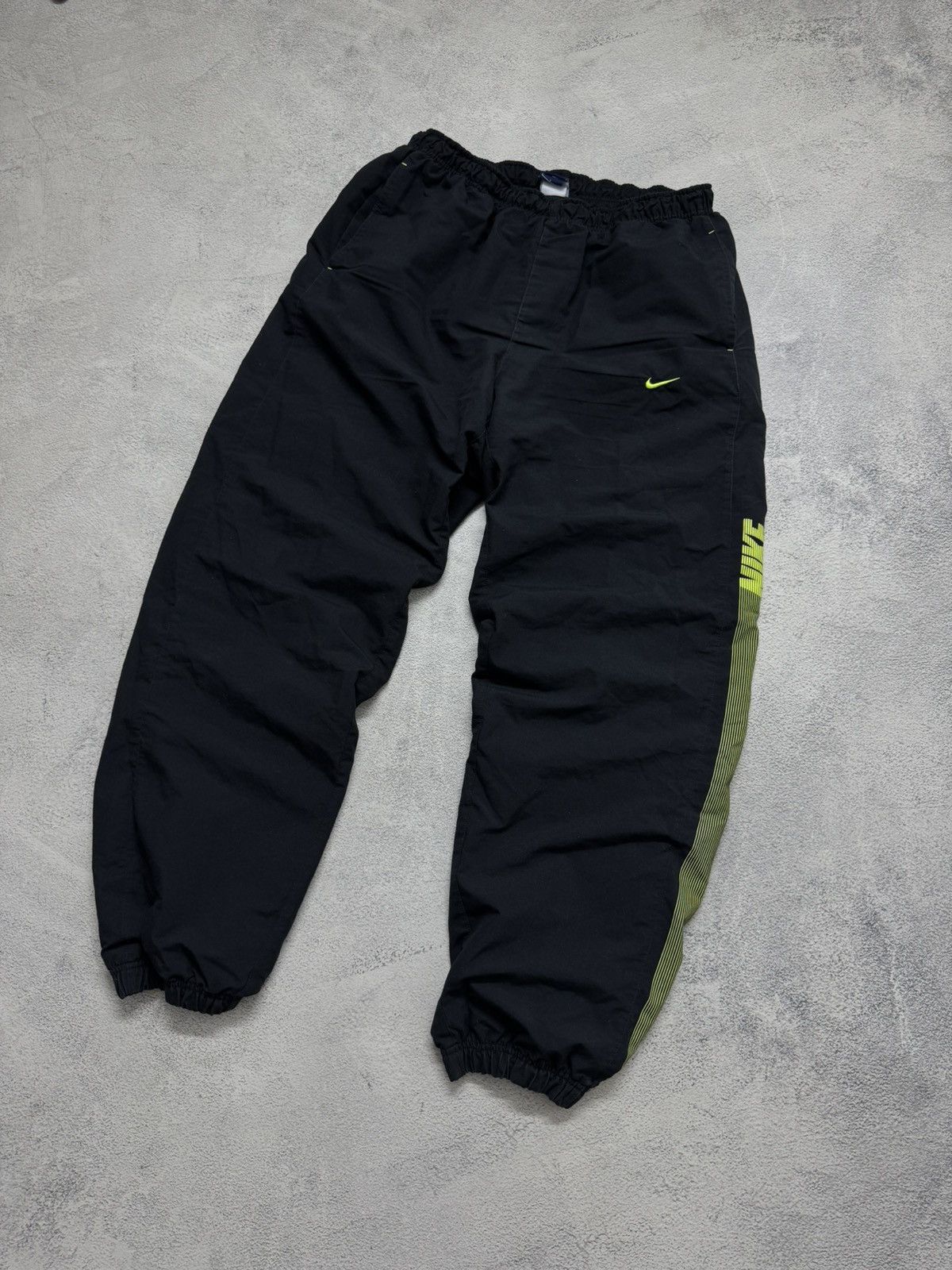 Nike Vintage Y2K Nike Nylon Pants 00’s Size US 34 / EU 50 - 3 Thumbnail