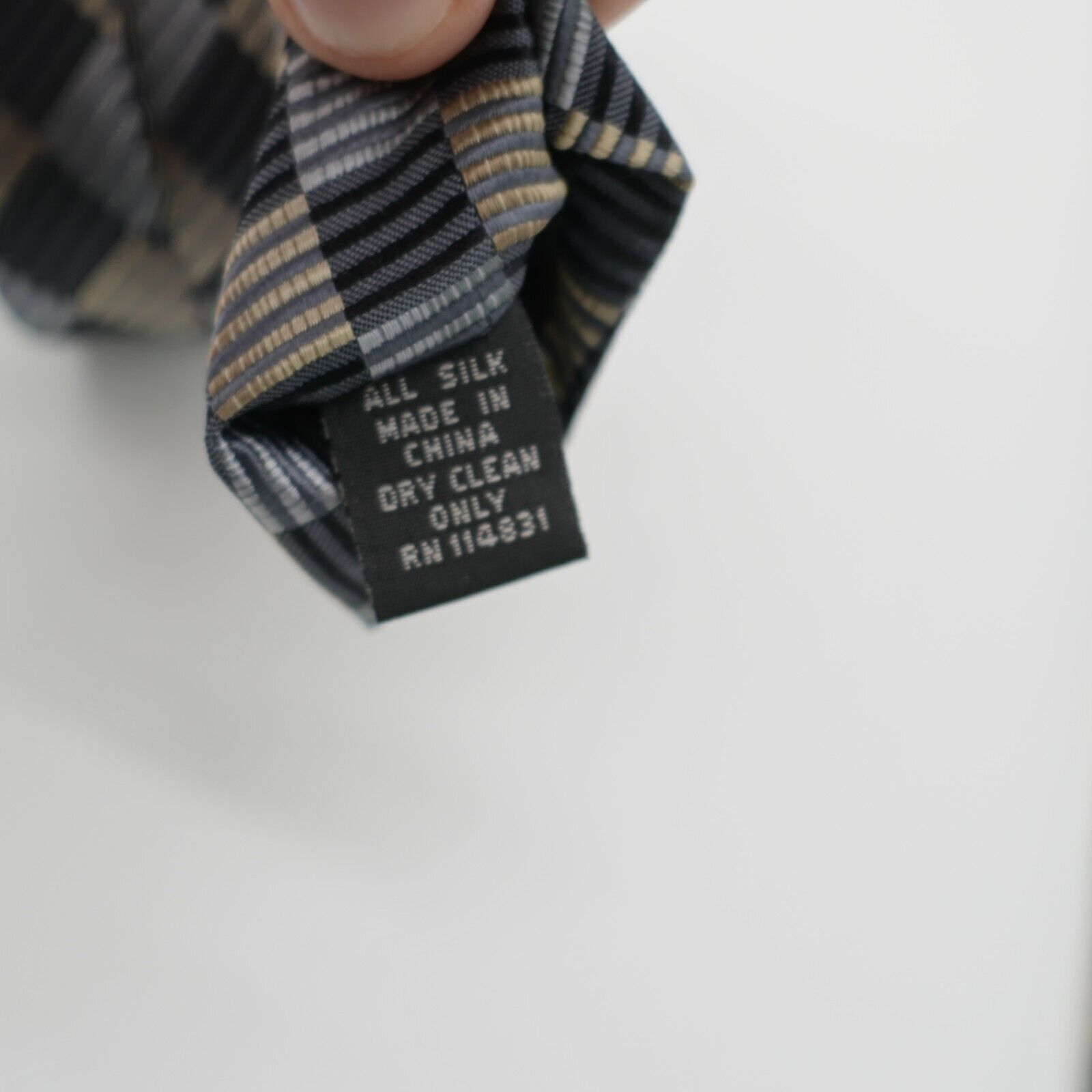 Joseph & Feiss Joseph & Feiss International Gray Tan Plaid Wide Woven Silk Size ONE SIZE - 4 Thumbnail
