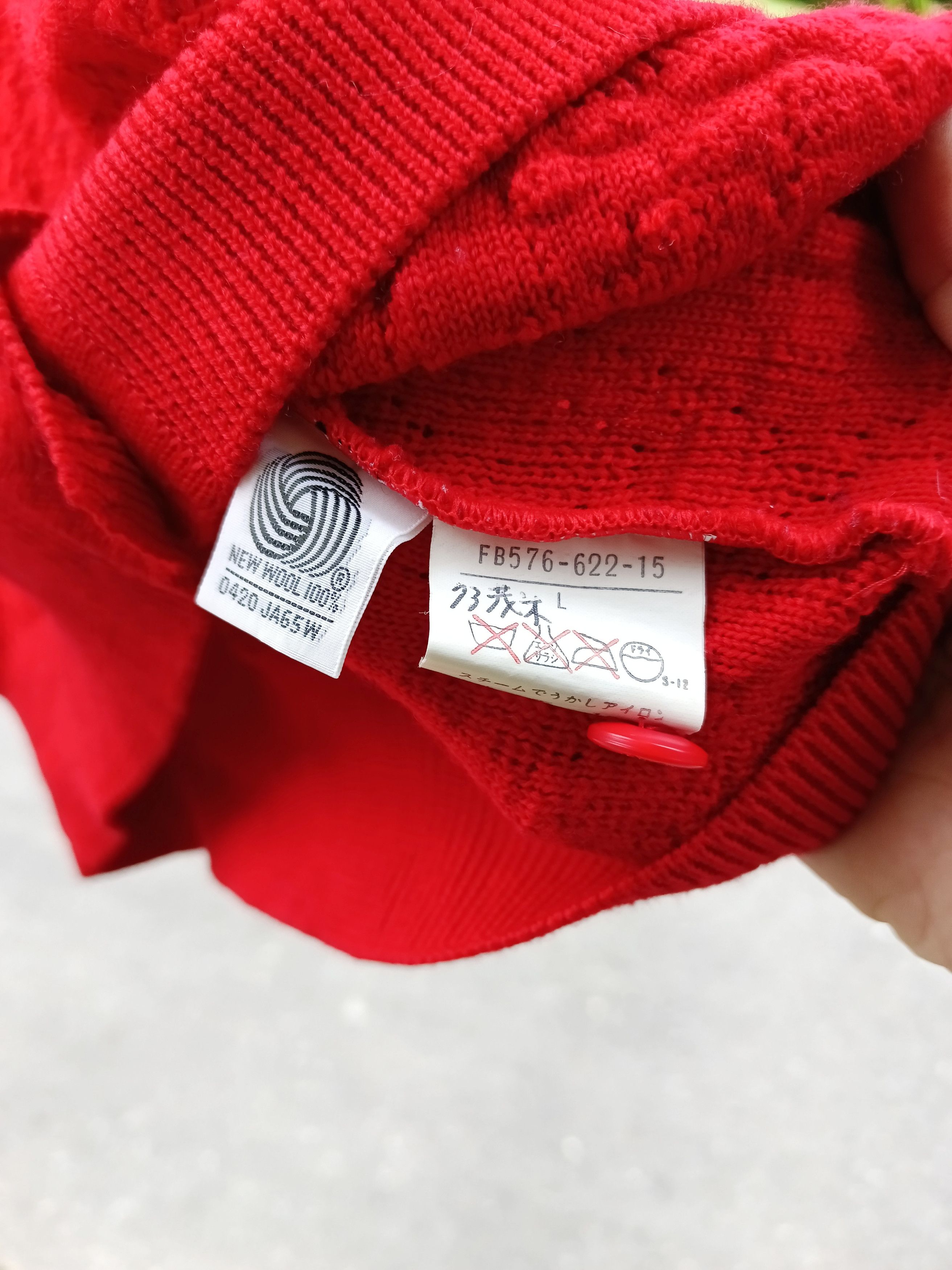 Burberry BURBERRY's WOOL CARDIGAN VEST Size L / US 10 / IT 46 - 4 Thumbnail