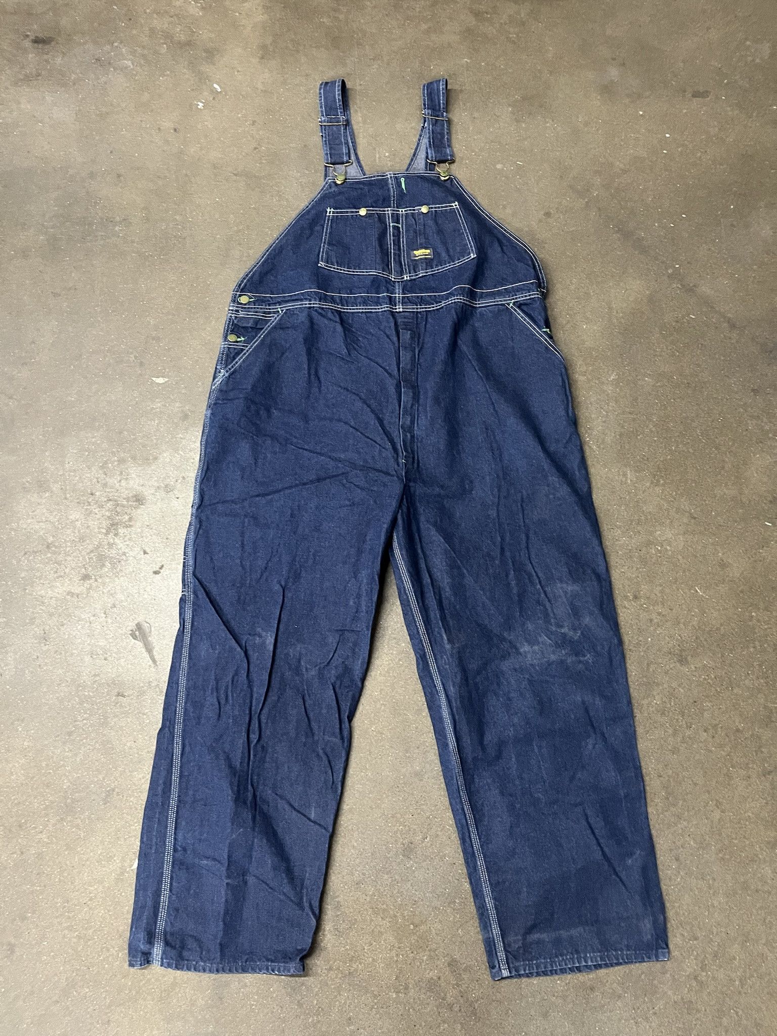 Carhartt × Oshkosh × Vintage Vintage 1990s Osh Kosh Dark Wash Denim Overalls Size 48 Size US XXL / EU 58 / 5 - 1 Thumbnail