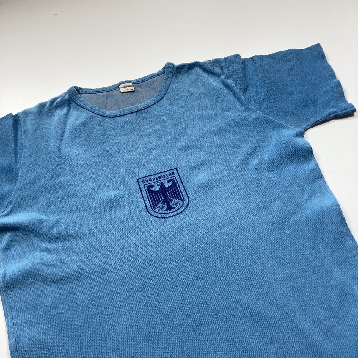 Vintage vintage bundeswehr german military training tee Size US M / EU 48-50 / 2 - 3 Thumbnail