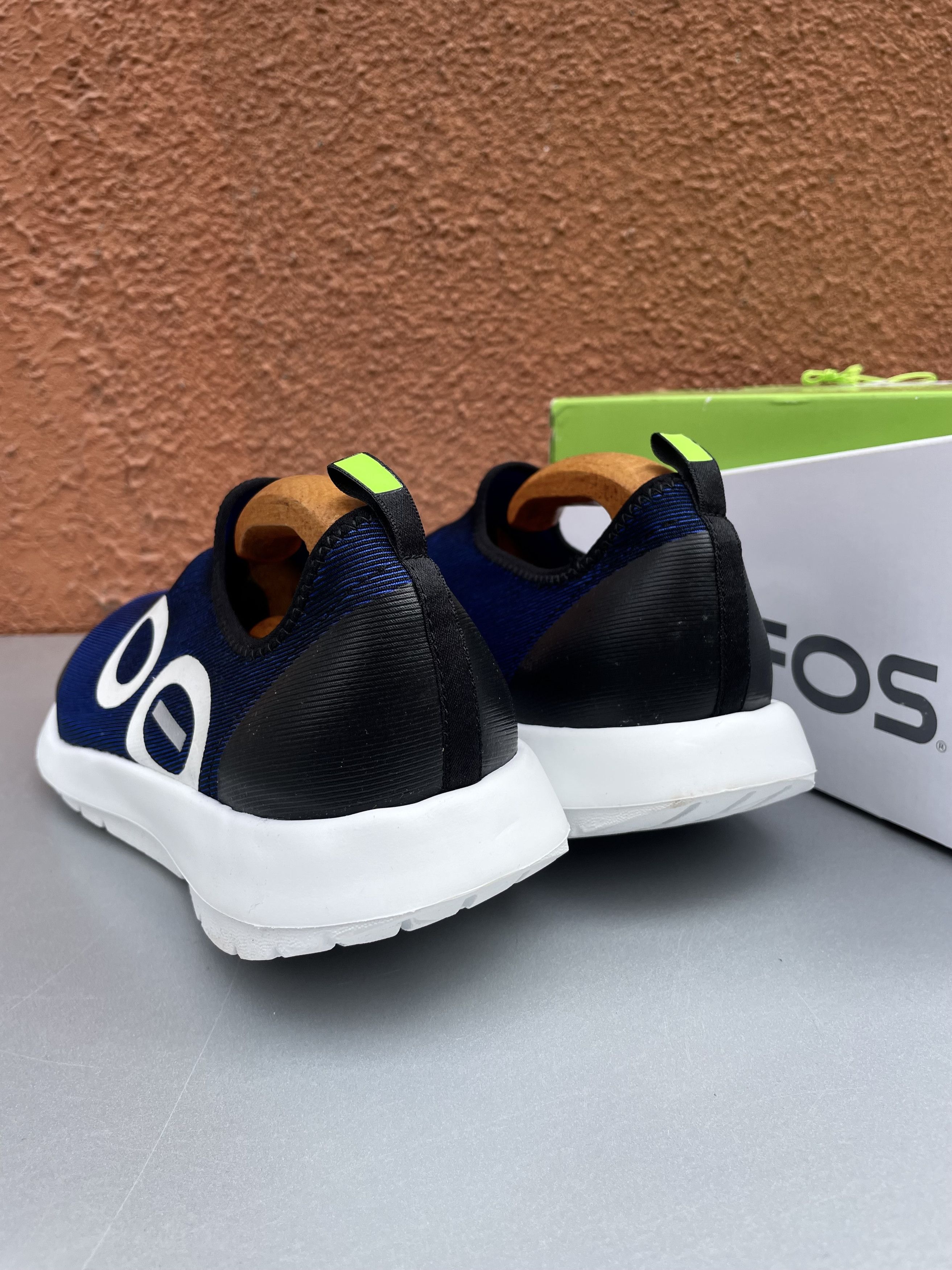 Other Rare Oofos OOmg sport low shoe blue Size US 12 / EU 45 - 5 Thumbnail