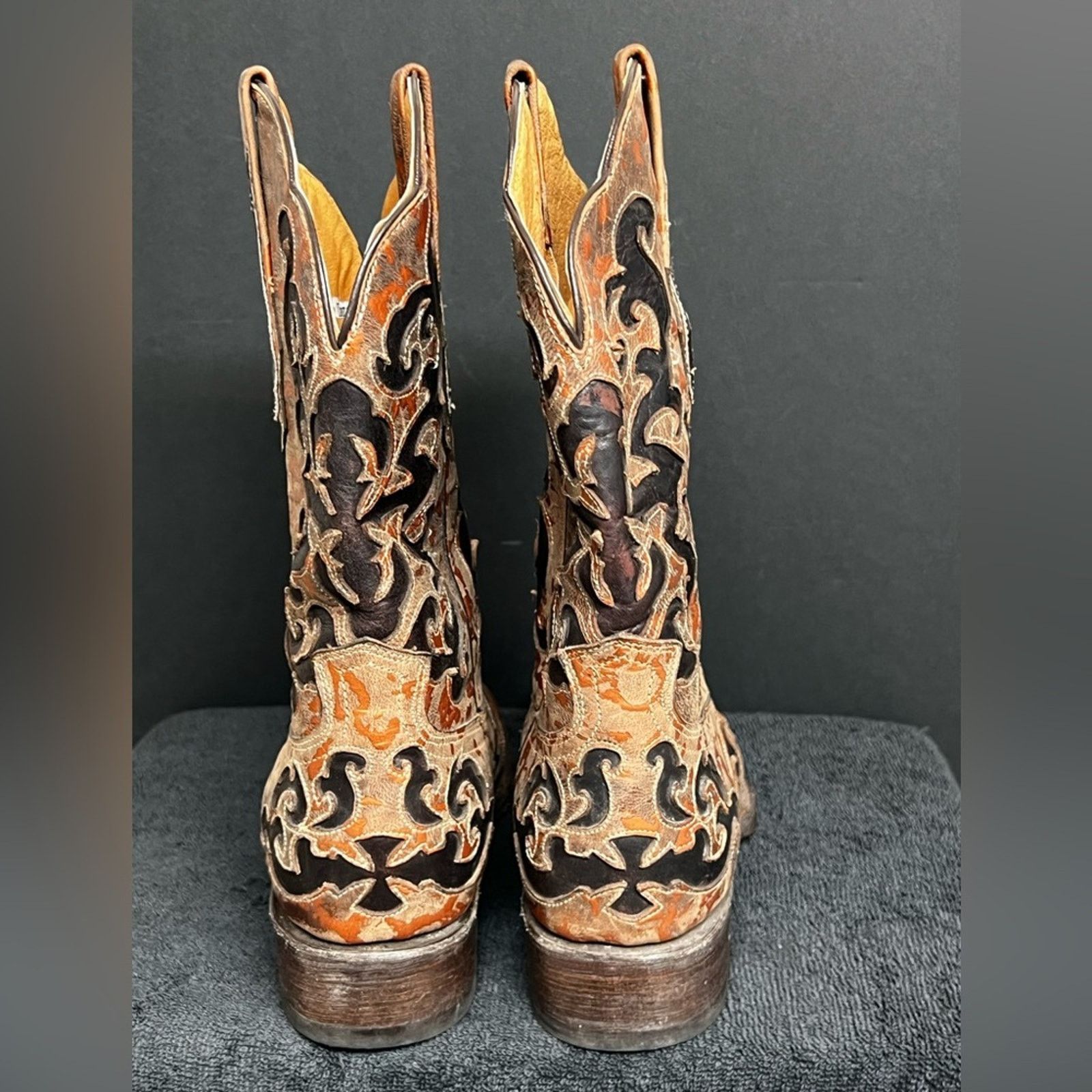 Cowboy Equipment Tanner Mark Jaw Dropper Hand Tooled Leather Boots Womens 8.5 Size US 8.5 / IT 38.5 - 4 Thumbnail
