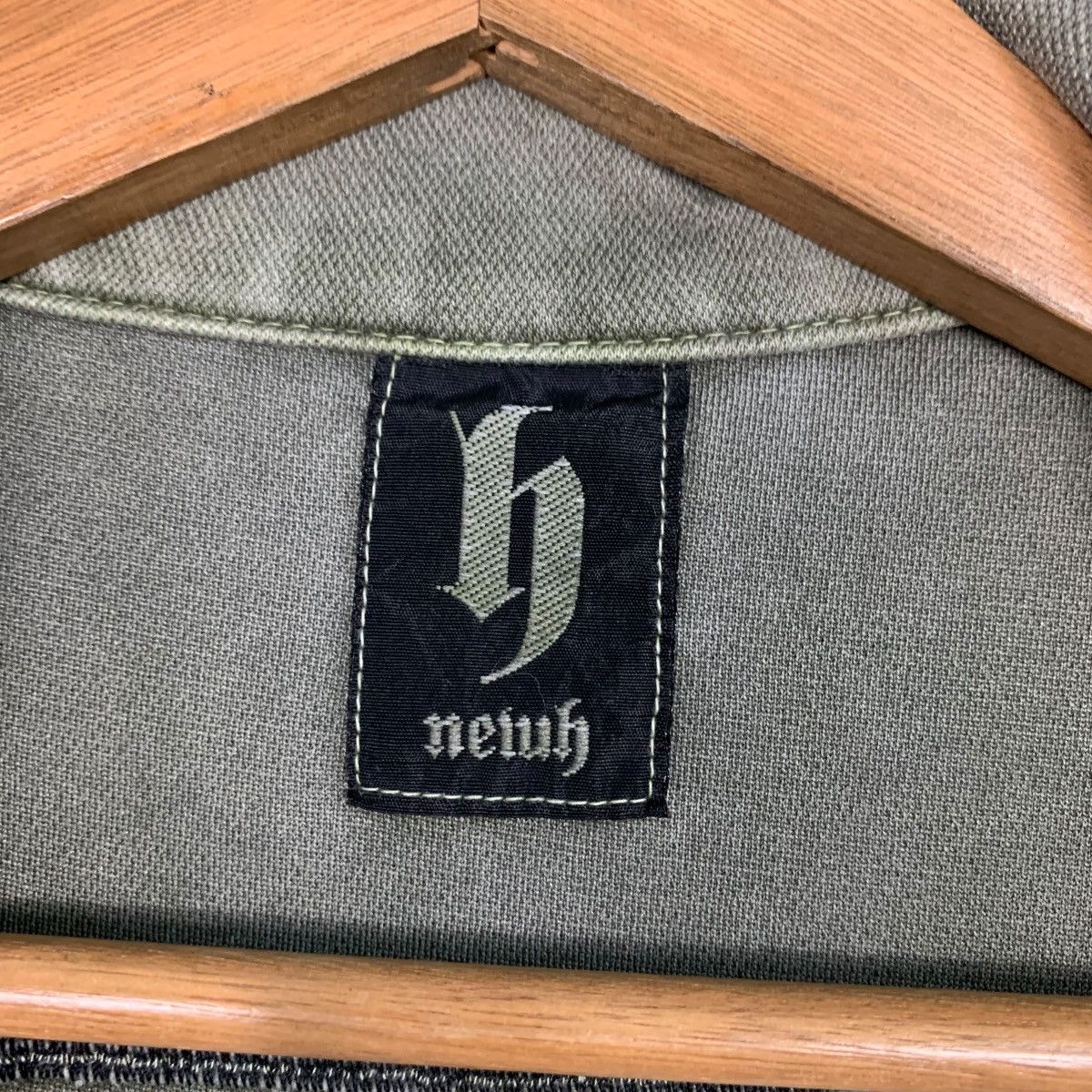 Vintage Vintage NEWH back Big Logo Zipper Vest #3559-C163 Size US L / EU 52-54 / 3 - 15 Thumbnail