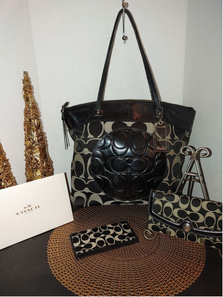 Coach Coach Laura Tote & Wallet Set 18335 Size ONE SIZE - 1 Thumbnail