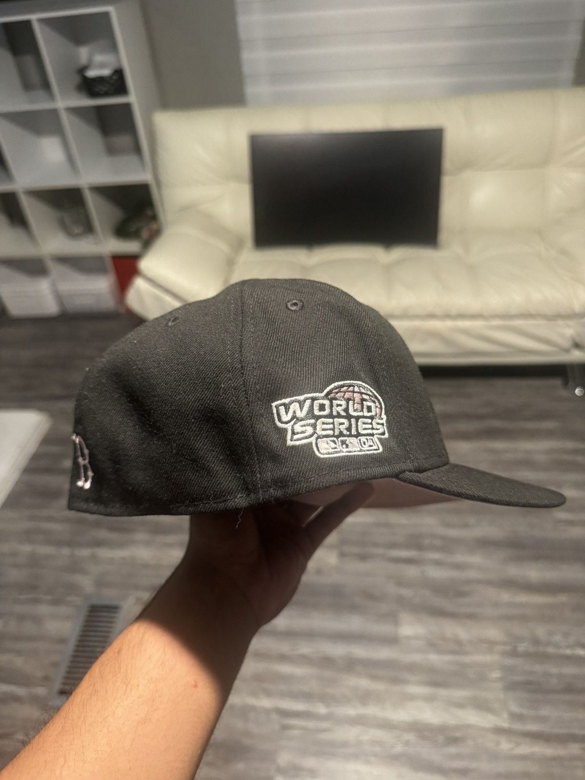 New Era BOSTON RED SOX 2004 WORLD SERIES DRIP Size ONE SIZE - 2 Thumbnail