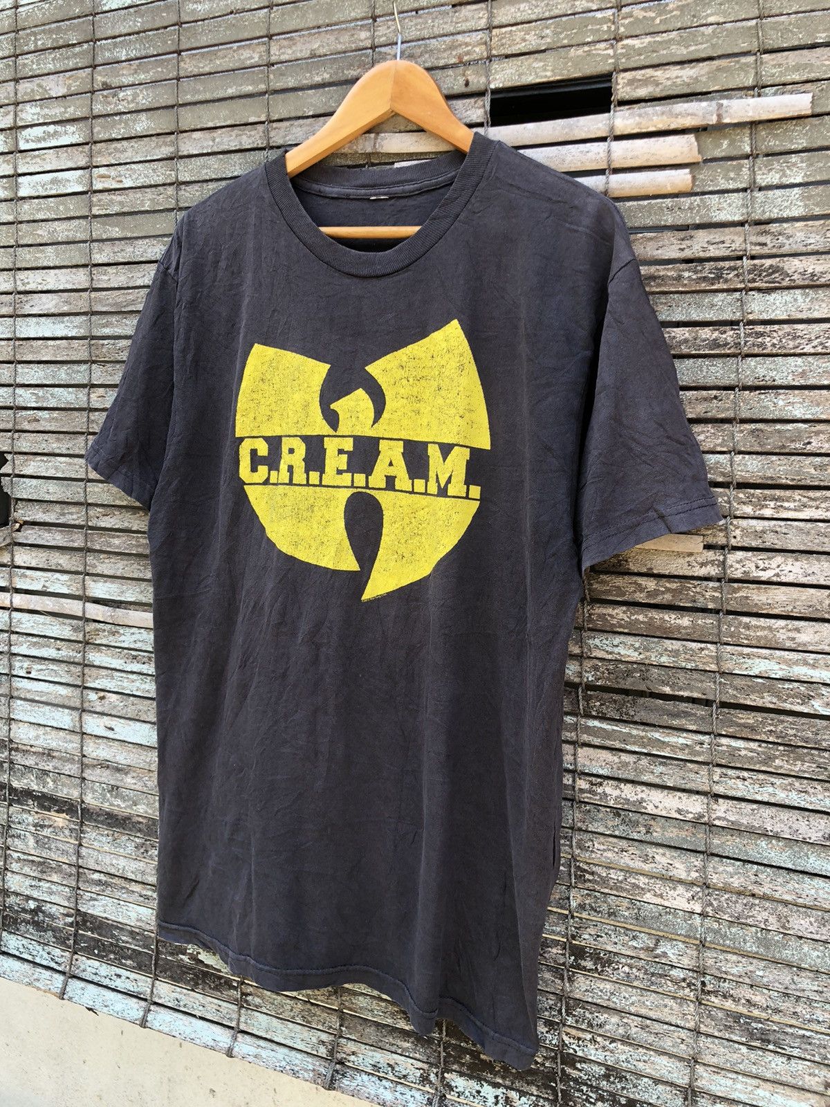Band Tees Vintage Crazy Sunfaded Wutang Clan CREAM Rap Tees Size US L / EU 52-54 / 3 - 3 Thumbnail