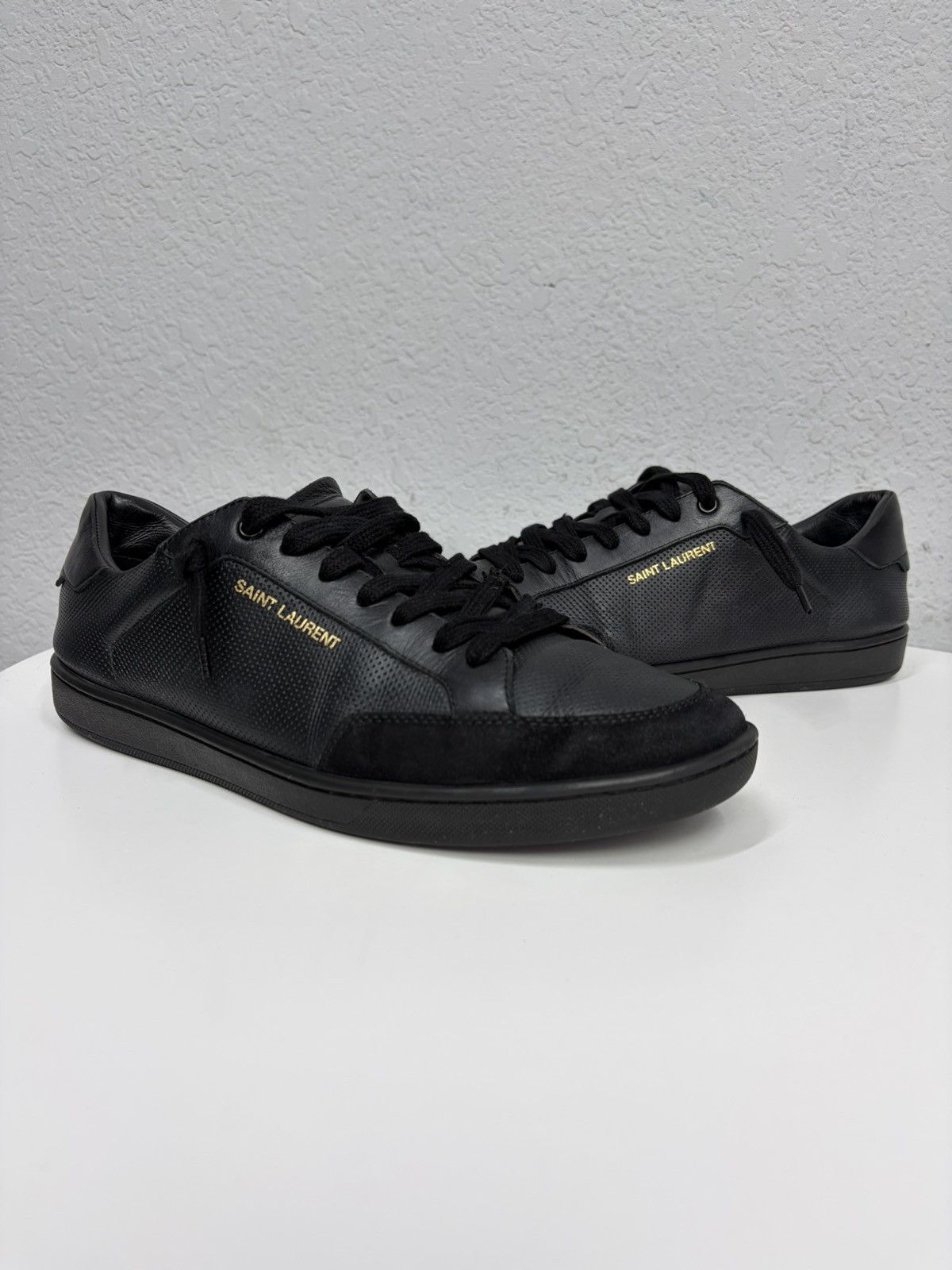 Saint Laurent Paris Saint Laurent Paris Black Leather Sneakers Low Top Shoes Size US 9.5 / EU 42-43 - 1 Thumbnail