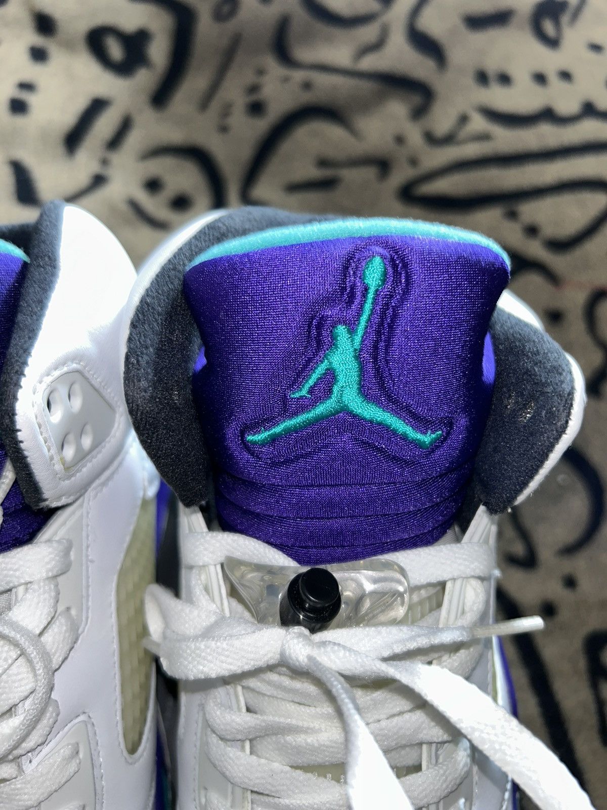 Jordan Brand 2006 DS Air Jordan V (5) LS “Grape” Size US 9 / EU 42 - 6 Thumbnail