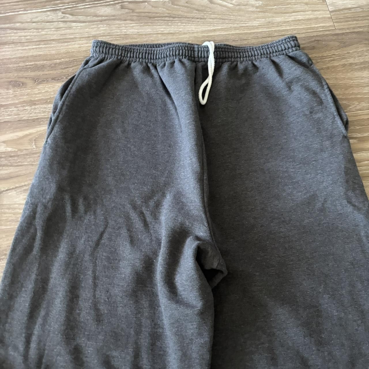 Vintage Crazy Vintage Y2K/2000s Baggy Grey Skater Essential Sweatpants! Fits M Size US 32 / EU 48 - 4 Thumbnail