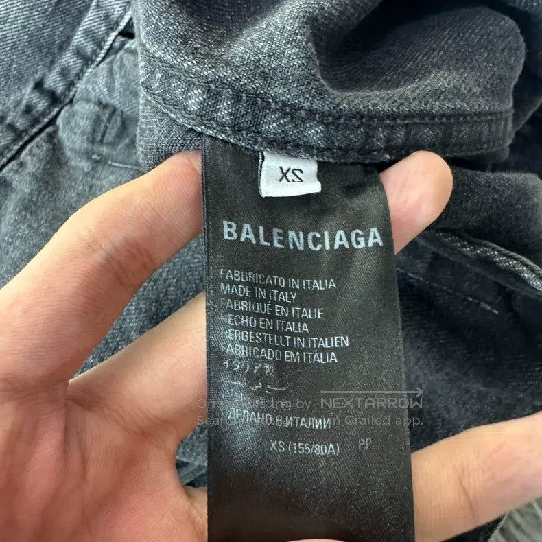 Balenciaga Balenciaga Washed Distressed Denim Jacket Size US XS / EU 42 / 0 - 6 Thumbnail