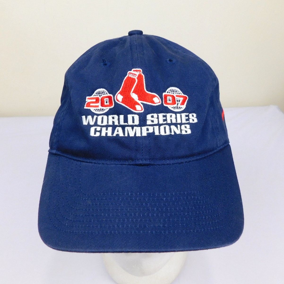 Nike Nike Boston Red Sox 2007 World Series Champs Hat Swoosh Size ONE SIZE - 1 Thumbnail