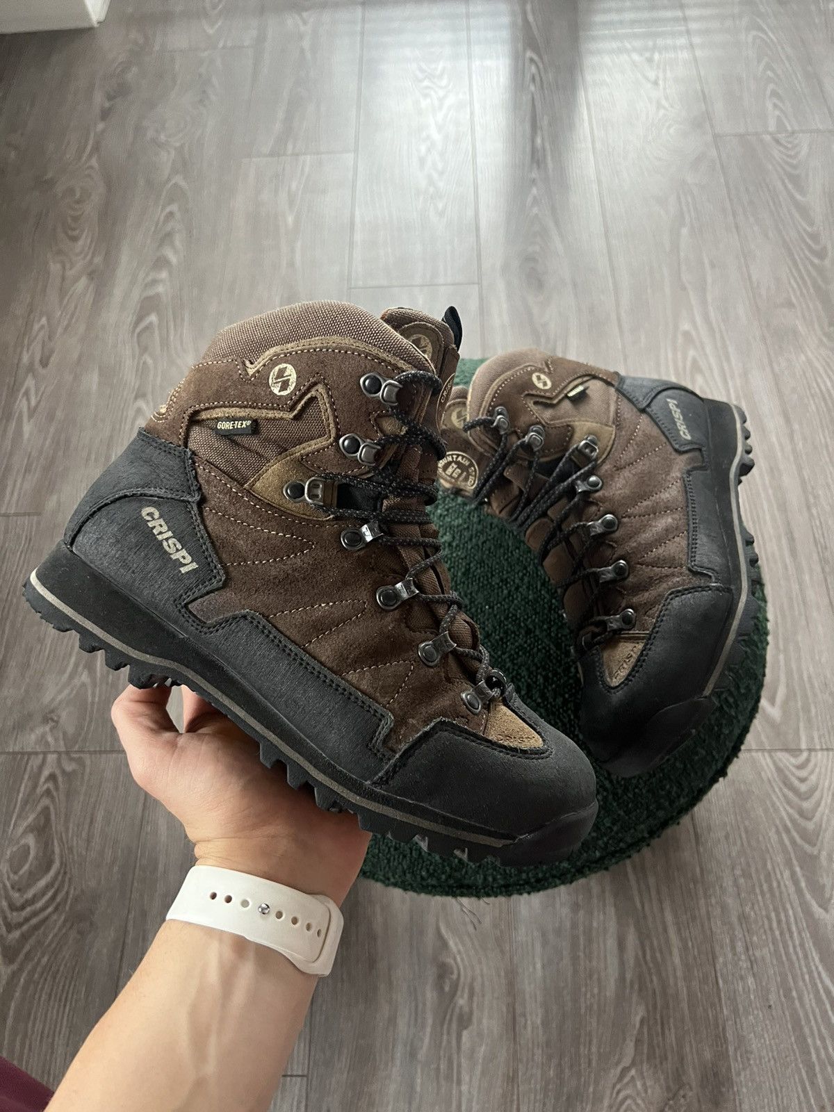 Other ‼️Crispi Hiking Rare Gore-Tex Vibram Trail High Boots‼️ Size US 7 / EU 40 - 11 Thumbnail