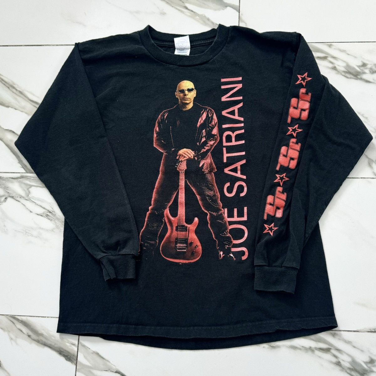 Band Tees VINTAGE 90s JOE SATRIANA TOUR TEE! Size US L / EU 52-54 / 3 - 6 Thumbnail