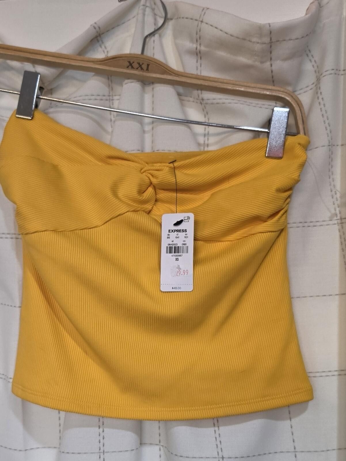 Express Express Body Contour Seamless Ribbed Twist Top-XS Size XS / US 0-2 / IT 36-38 - 3 Thumbnail