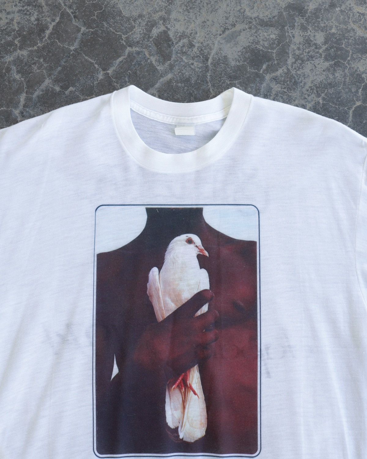 Band Tees Vintage 1970s Santana Japanese Lotus Tour Dove Archive White Size US L / EU 52-54 / 3 - 2 Thumbnail