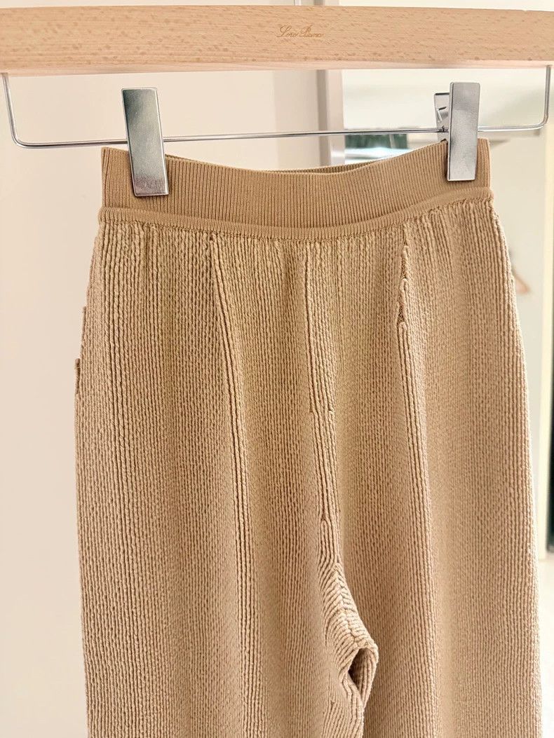 Loro Piana LORO PIANA Ms.Sand color woven nine leg pants 85% silk 15% Size 24" / US 00 / IT 34 - 2 Thumbnail