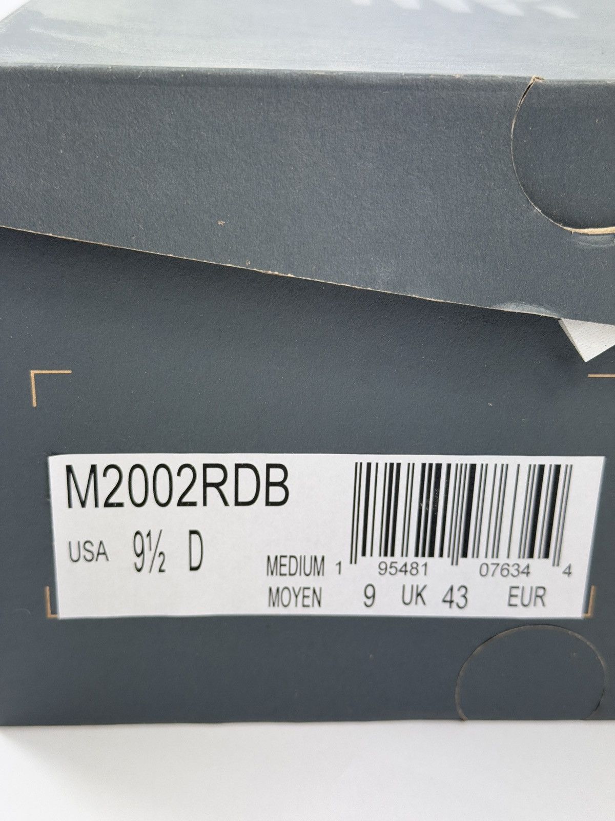 New Balance NEW BALANCE 2002R SNEAKERS Size US 9.5 / EU 42-43 - 10 Thumbnail