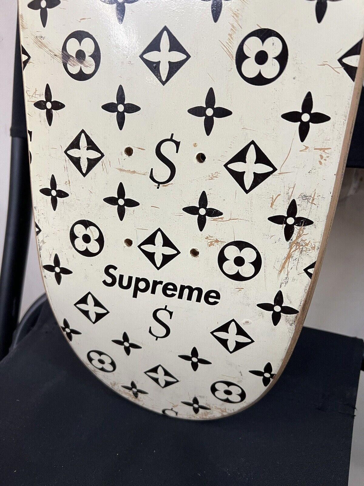 Supreme Pre-Owned 2000 Supreme LV Louis Vuitton Monogram Deck White Size ONE SIZE - 3 Thumbnail