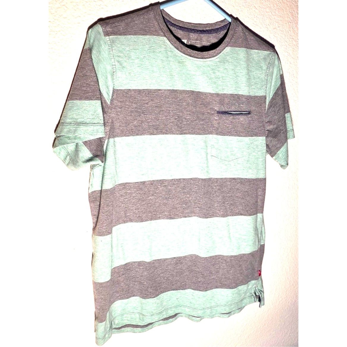 Levi's Stylish Levi's Green and Gray Striped T-shirt - Size Medium Size US M / EU 48-50 / 2 - 2 Thumbnail